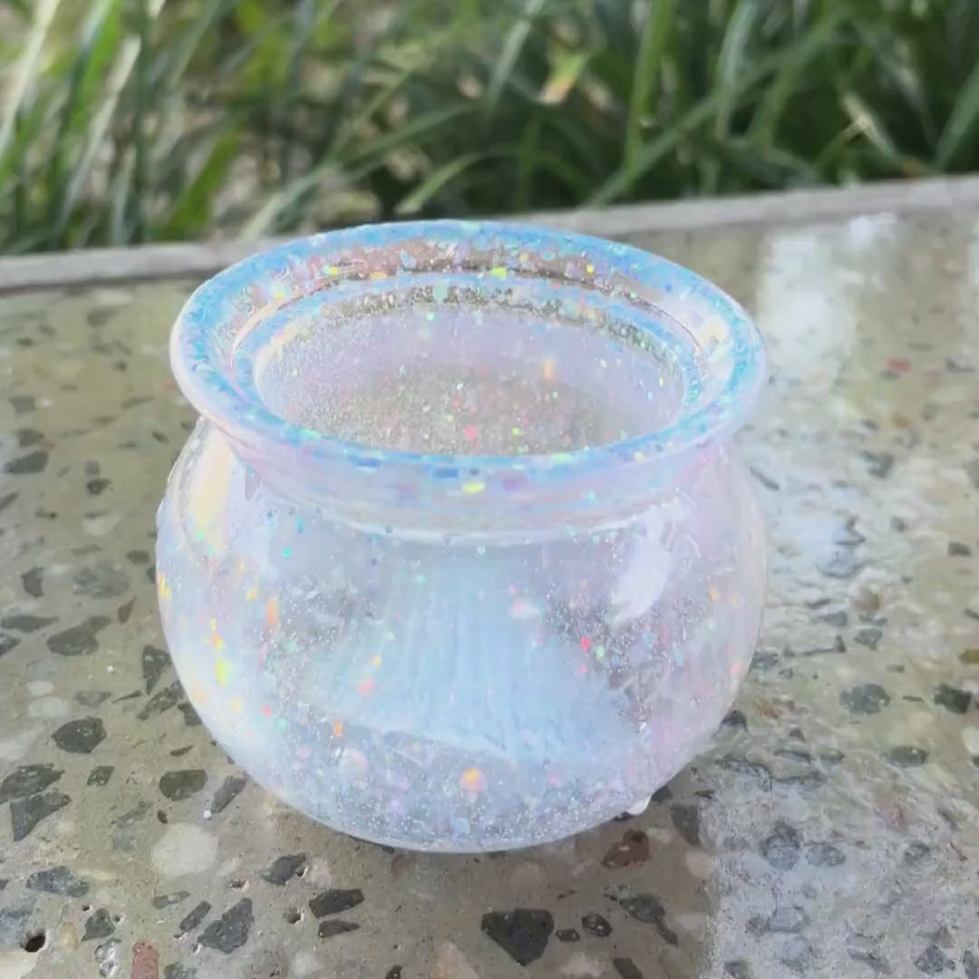 Resin Cauldron: Glow in the Dark Potion Play Sensory Bin Toy Fizzy Gift for Kids